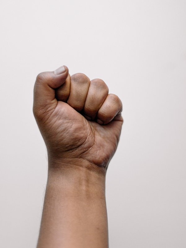 Comment intégrer des activités physiques ludiques dans le quotidien pour encourager les enfants à bouger plus?